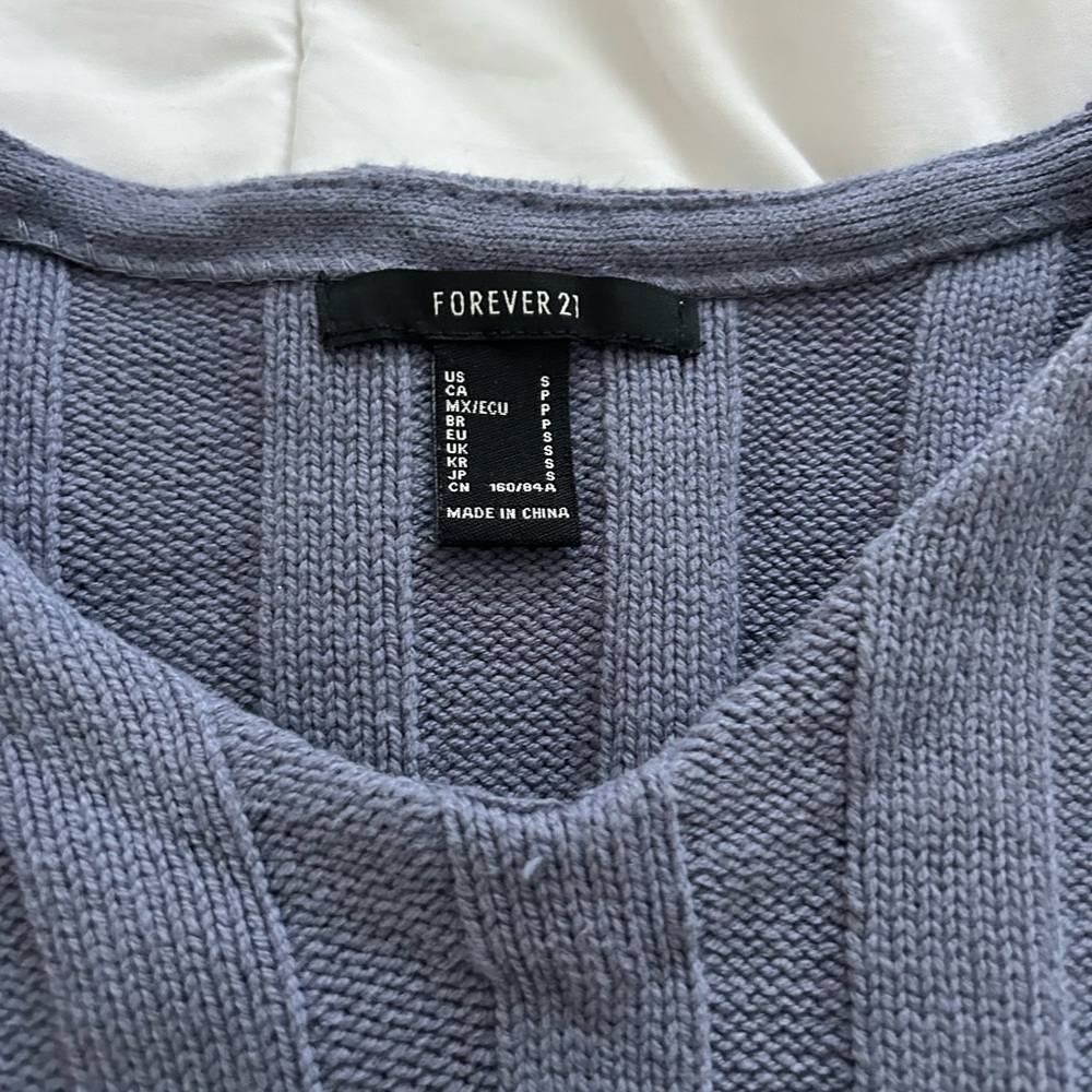 Gray Ribbed Cropped Sweater - Picture 2 of 2